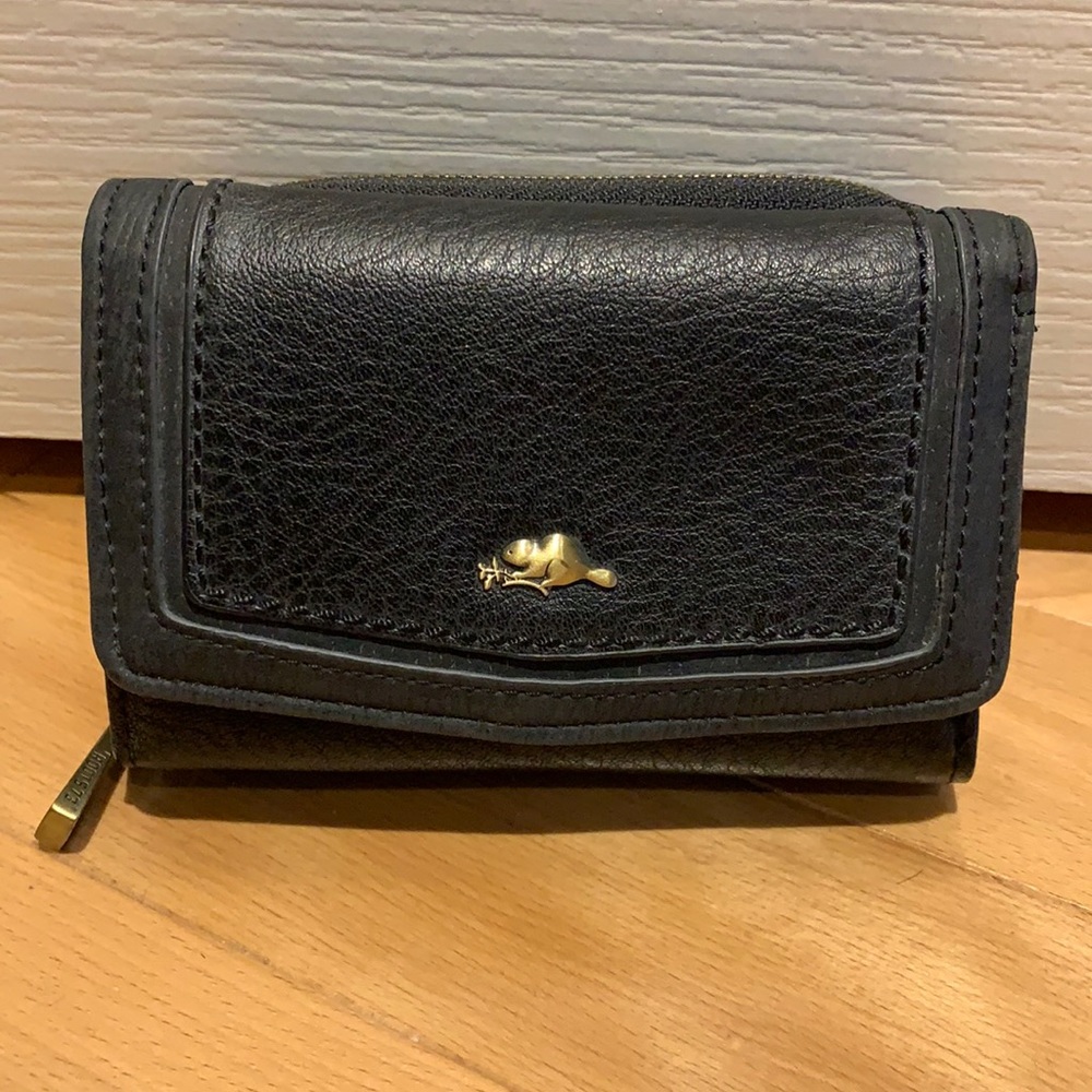 🌟HostPick🌟EUC Roots Black RFID Vegan Leather Wallet